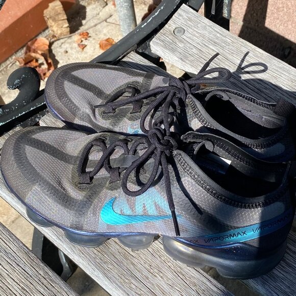 Women's Nike Air Vapormax 2019 Sneakers Size 8.5 - Picture 2 of 13